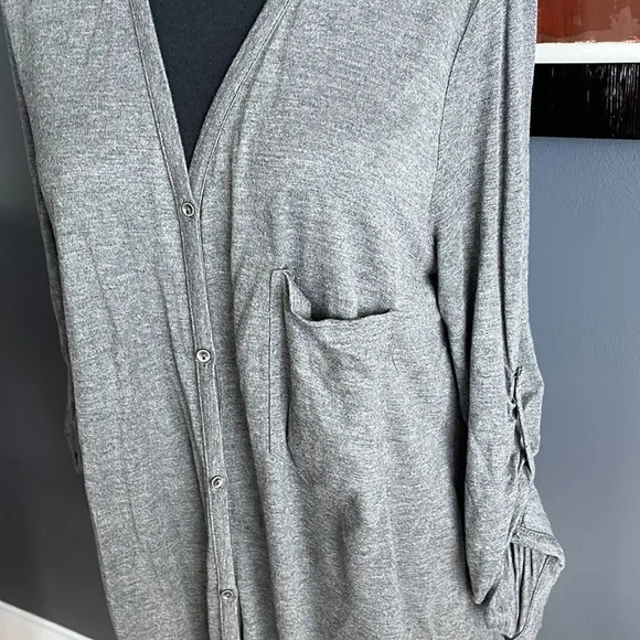 joan vass heather gray lightweight soft tiny button roll tab sleeve cardigan. M - Picture 2 of 8